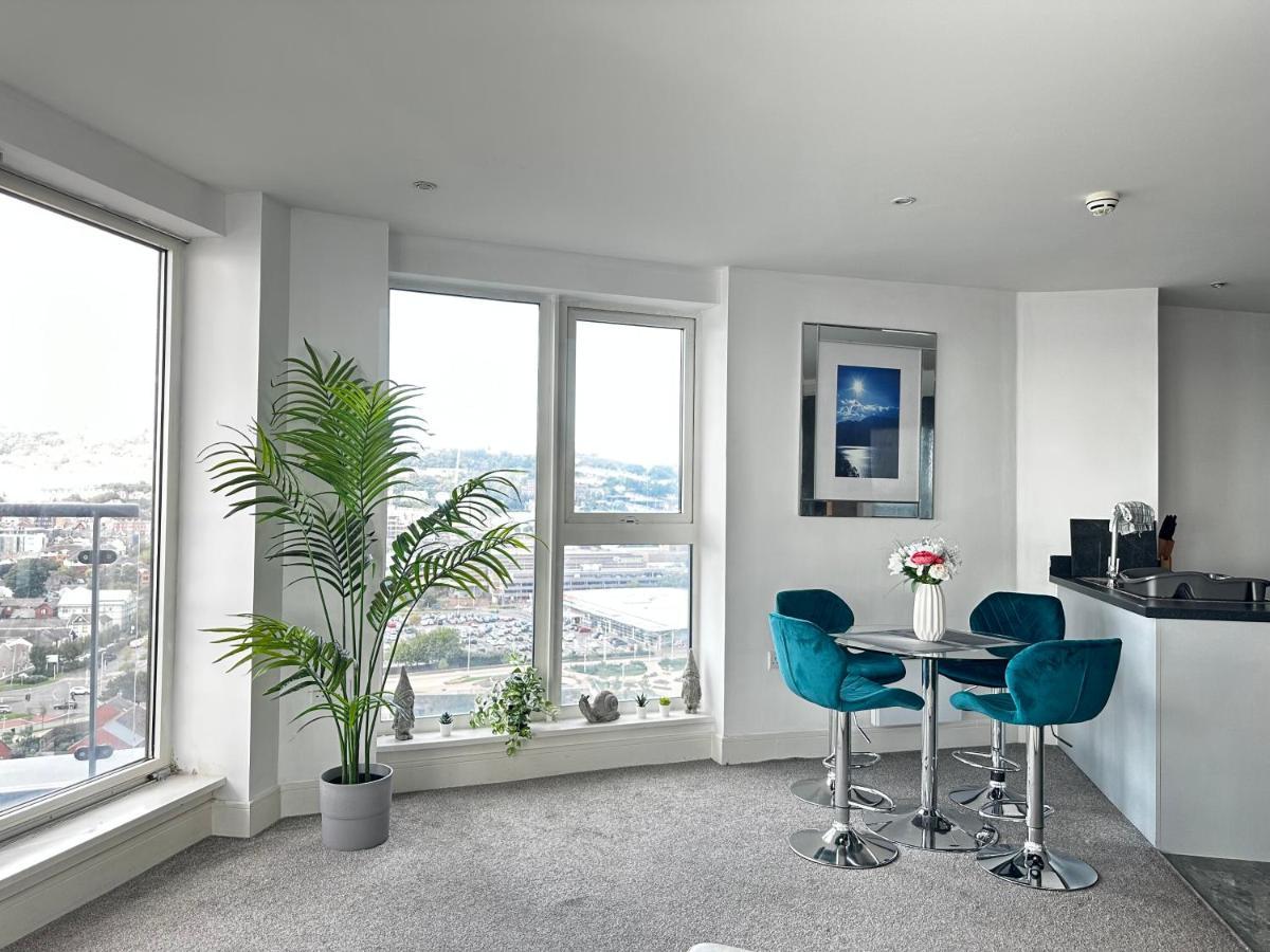 Stunning Ocean & City View Apt Swansea Kültér fotó